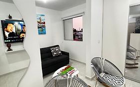 Moderno Apartamento Cerca Al Mar